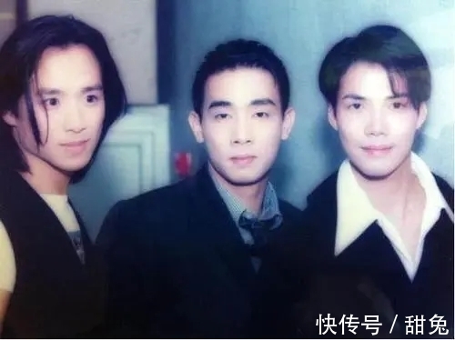 陈小春告别文像小学生作文，张智霖像诗人！没文化与海归的区别