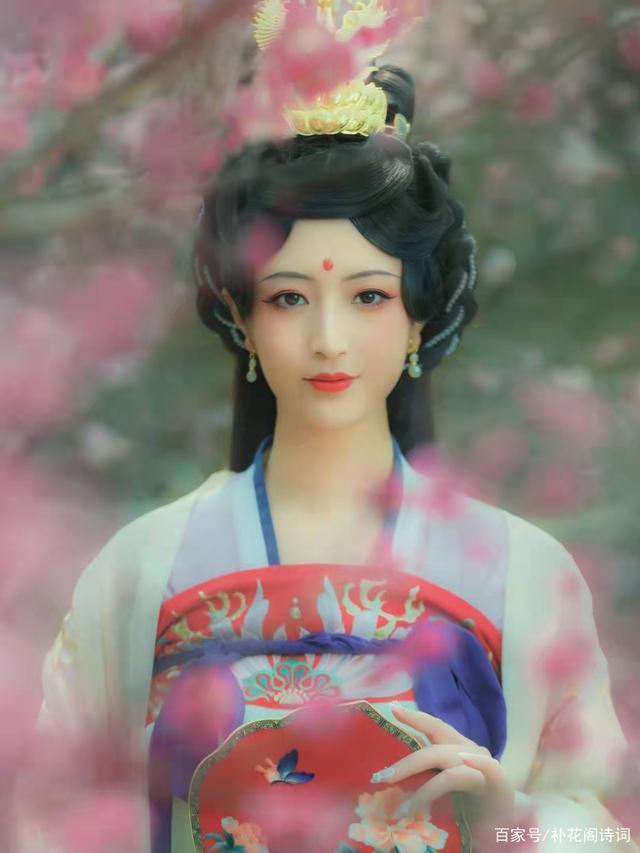 青山碧水@七言绝句与格律但听竹院莺声断，遥望山乡草色斜