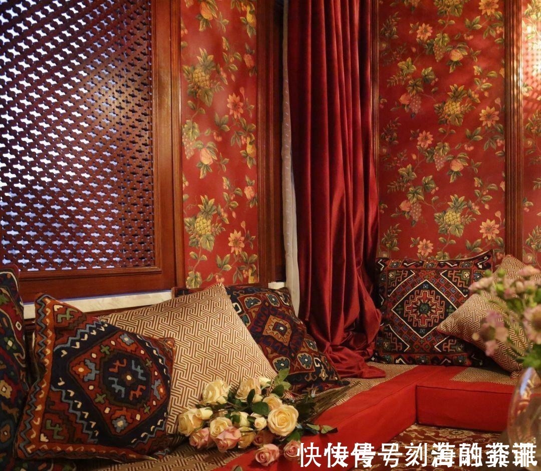 审美|大胆运用色彩的家居空间,每一个房间都独具特色,审美真是独特!