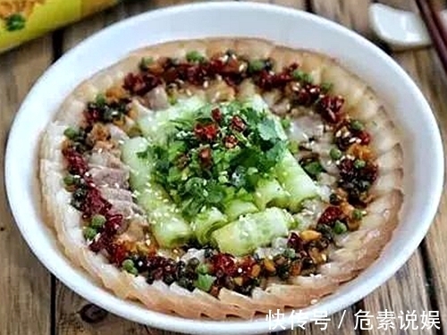 几道麻辣鲜香的家常菜,入口鲜嫩,连汤带菜拌饭吃,根本停不下筷