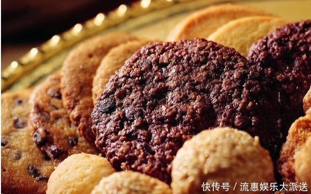 异常|血糖过高时,脚上会出现4个异常,三种食物,劝你还是戒掉吧