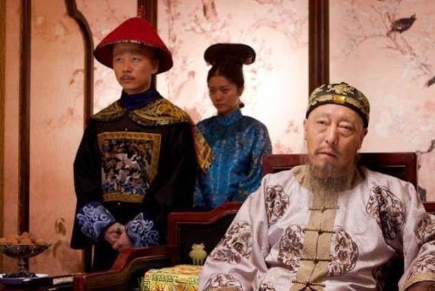 大臣|乾隆问78岁的大臣:你大朕4岁?大臣却连忙辞官返乡?