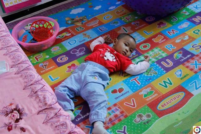 女童|一岁女童高烧不退,妈妈赶紧送医,几经波折后诊断结果让她绝望