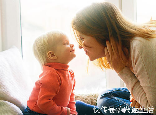 外婆|“年轻姥姥”火了!产房外抱外孙却被人误会:这外婆也太年轻了吧