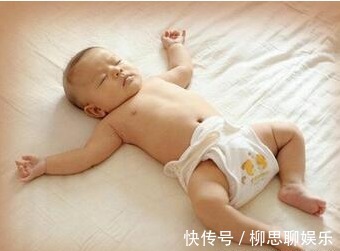 睡姿|从宝宝睡姿看出孩子性格,若宝宝常用第一种姿势,家长就偷笑吧