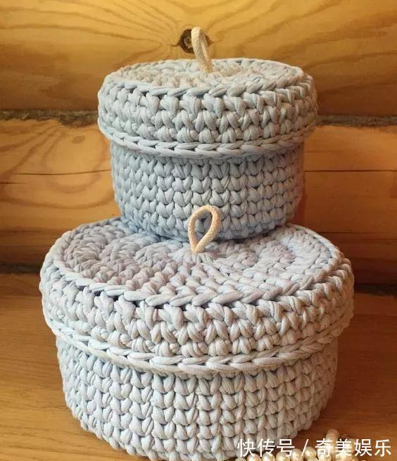 旧衣服剪几刀,制作布条线,拿来钩编收纳盒,非常实用!附教程