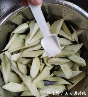 家常素菜菜谱，红烧茄子，少油健康版，一样美味下饭，试试吧