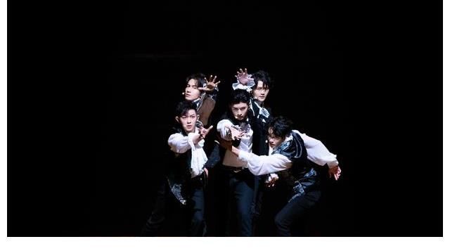 悟空|《披荊斬棘的哥哥》張智霖首次挑戰(zhàn)“曼波舞”，張淇秀京劇唱腔掀翻全場