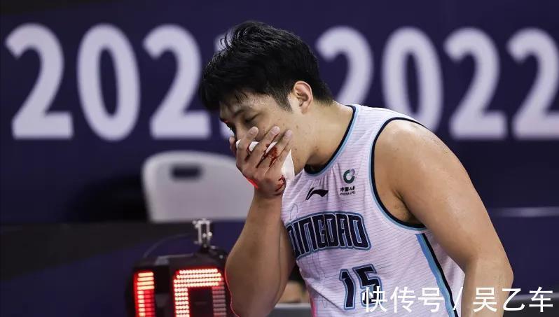 北控|4消息!李原宇缝12针,布朗仍未归队,北控组4外援,3阶段已明确