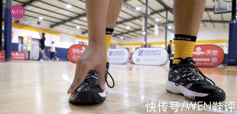 鞋面 有火影联名才二百，透气耐磨的进击3能成为实战好鞋么？