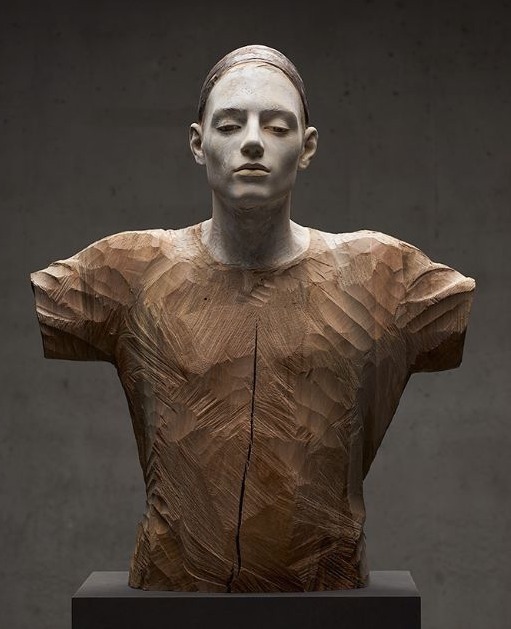 布鲁诺!他将灵魂注入木雕,把木头变成艺术品,靠神技征服众人