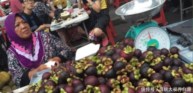 农村|看完农村大叔摘山竹,发现卖得贵也是情有可原,钱都花了它身上!