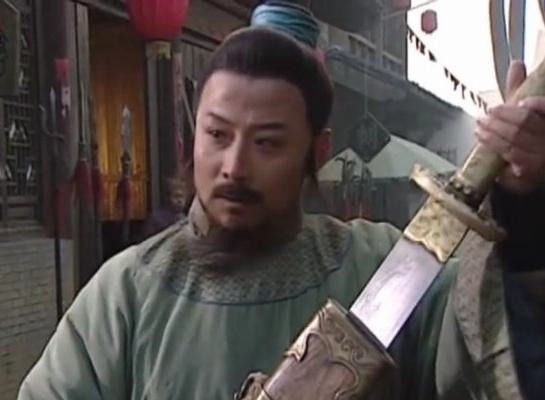 水浒传#《水浒传》中，林冲跟杨志比武究竟谁赢了这一细节暗示答案！