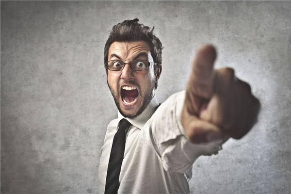 脑中风|血压高的人,不想脑溢血,打死不要碰4种食物,管住嘴,保住命