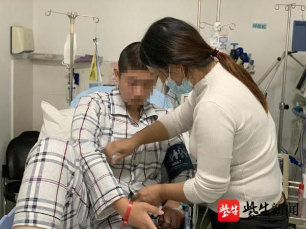 中毒|把＂敌百虫＂当药涂，苏州14岁男孩有机磷中毒