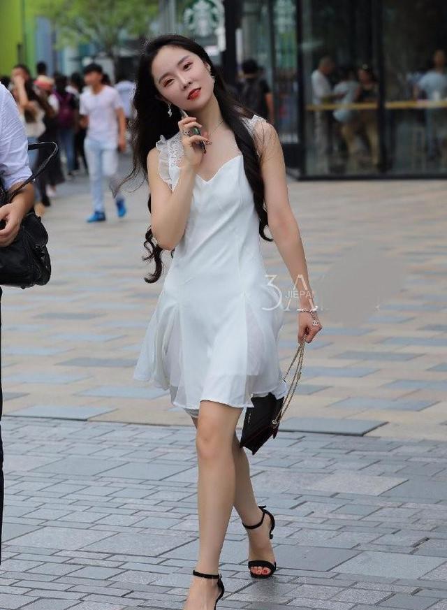 到了一定的年纪,格外爱穿裙子,特别是这种“仙女”裙