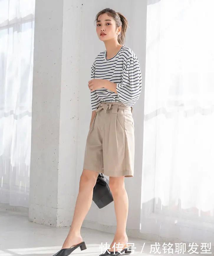 搭配|三四十岁的女人无需“装嫩”!把基础款搭配好,简约时尚又显年轻