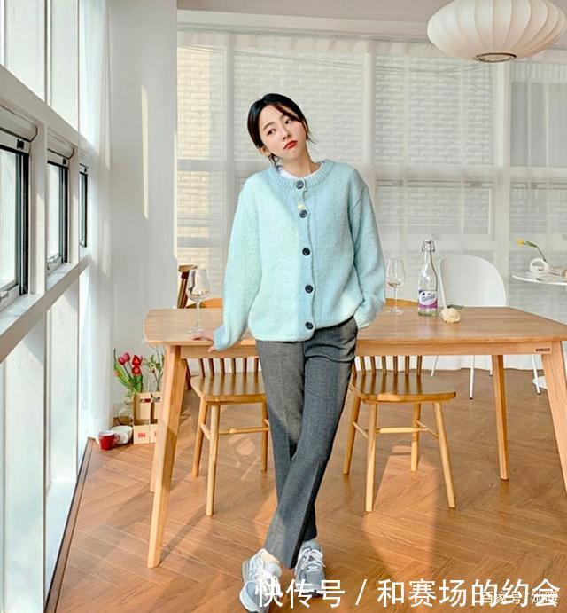 今年的“ 云朵毛衣 ”都这么穿也太洋气了!