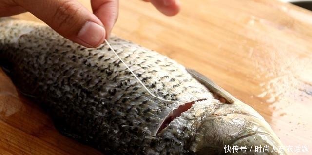 柠檬汁|给鱼去腥，只会加葱姜料酒就错了，大厨教你一招，鱼肉鲜嫩无腥味