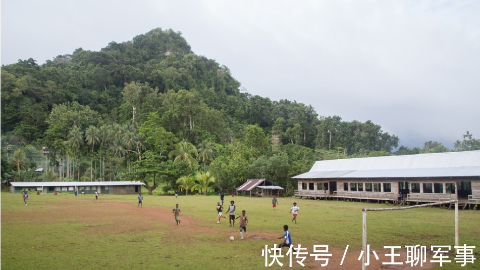 泰山队|足球青训的忧虑:每年花20万+13岁就想着将来赚钱帮父母还债