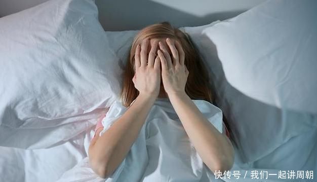 106岁老人从不失眠，身体年龄仅75岁，诀窍不是喝水运动，而是2事