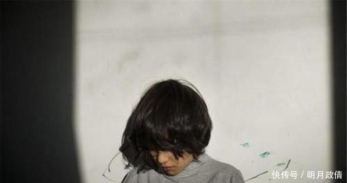 小齐|心理医生:孩子若偏爱这种颜色,内心可能孤独寂寞,爸妈要多上心