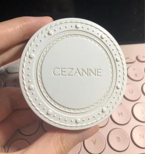 控油持妆奶油肌！这5款蜜粉饼值得无限回购