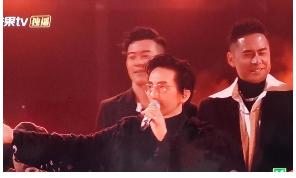 《披荊斬棘的哥哥》總決賽之夜，林志炫痛哭，安慰他的是誰？