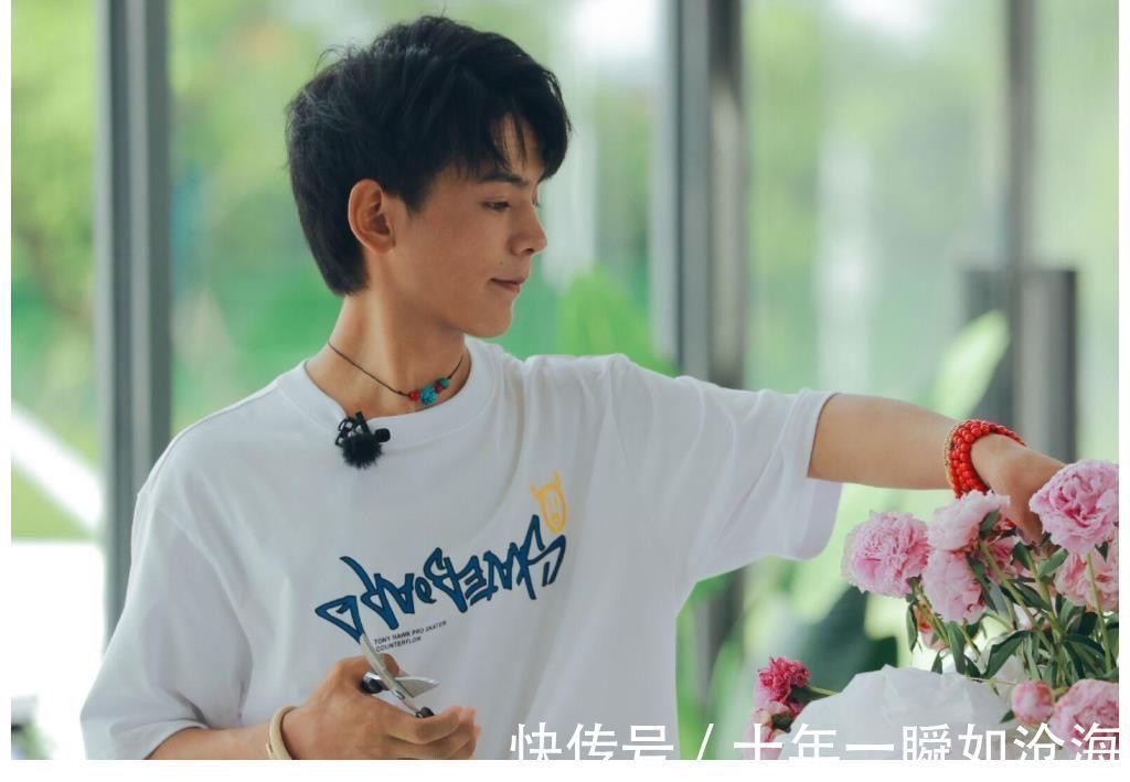 《中餐厅5》首播:周也活泼,宁静随和,姚安娜肉眼可见的尴尬