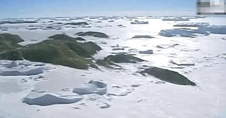 1988年,张国立在南极点燃炸药包,救南极科考团,荣获二等功