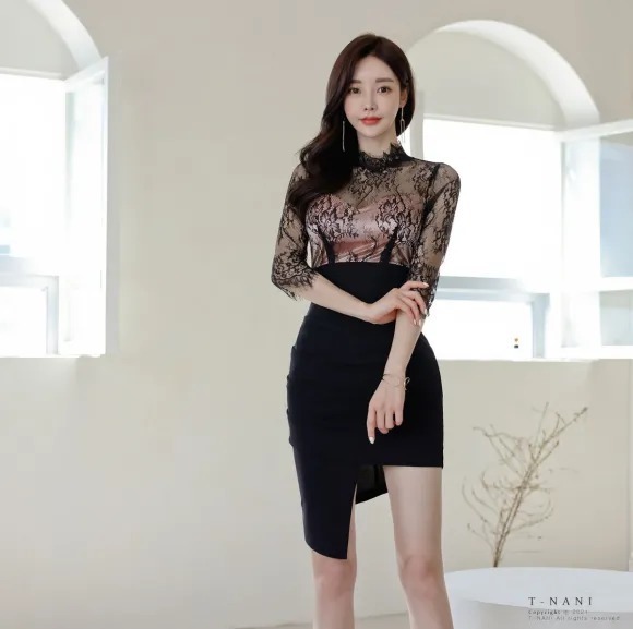 孙允珠|美图欣赏：孙允珠，藤蔓刺绣皓月繁星半袖包臀裙