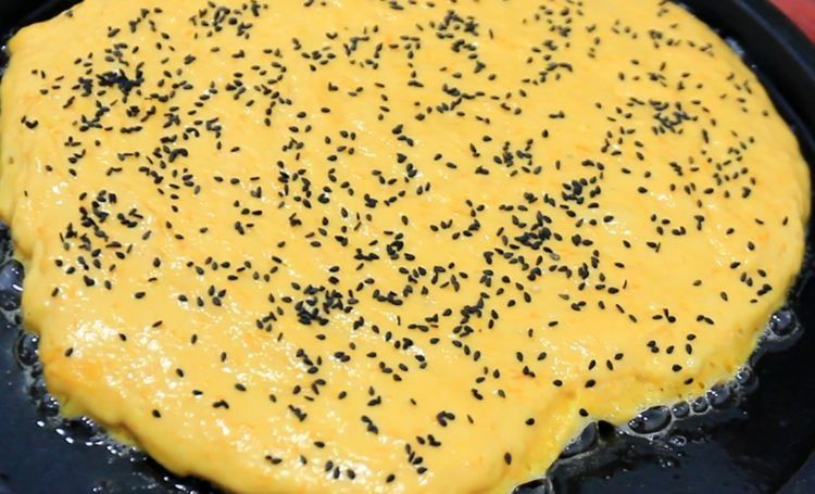 南瓜做得太好吃了,简单一烙,香酥柔软又解馋,做一盘不够吃