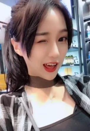 大猪蹄子 抖音小姐姐因失恋,一气之下剪掉长发,看到新发型,网友太美