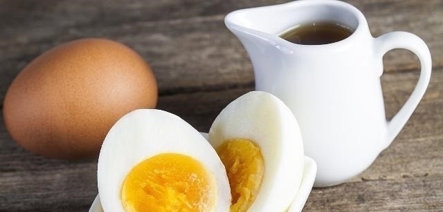 营养物质|早晨吃鸡蛋对身体好,有些人可能吃错了,尽量避开2个误区