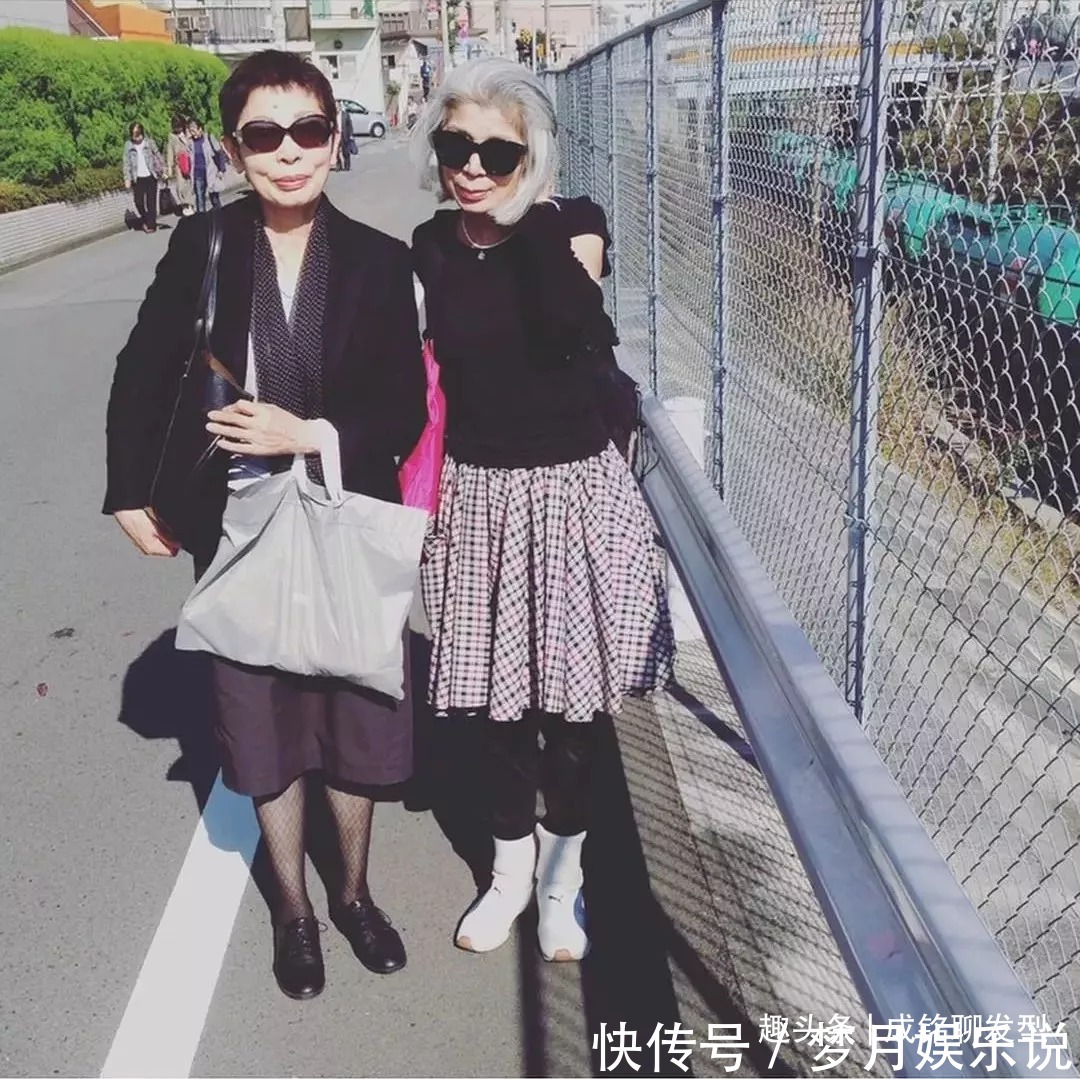 银发 老人穿衣不要太拘束,这位日本银发奶奶太会打扮,穿搭不输年轻人