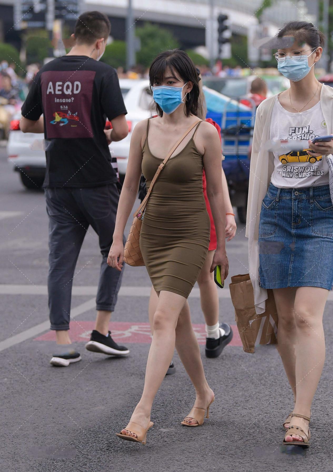 时尚|修身连衣裙,精致时尚,你知道怎么挑选吗?