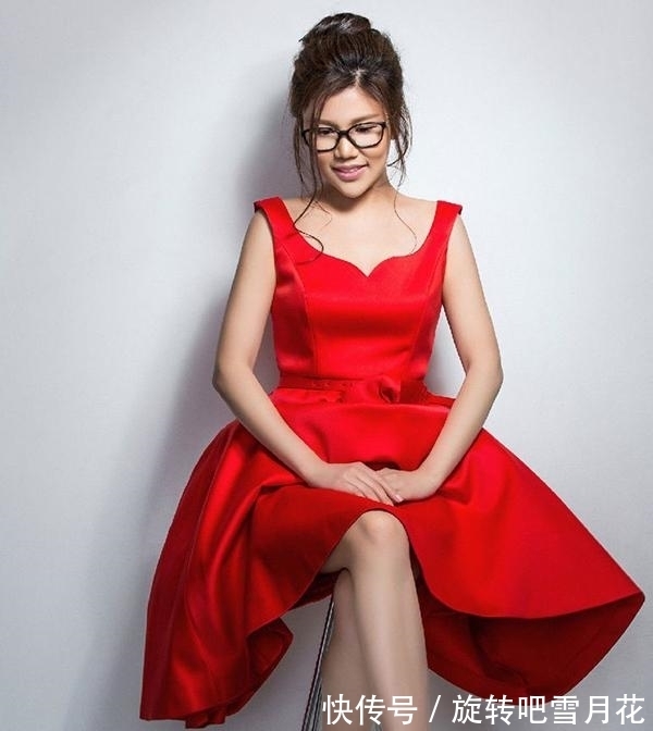 作家!她曾是言情小说大神作家,不料抄袭被扒,一夜间身败名裂!