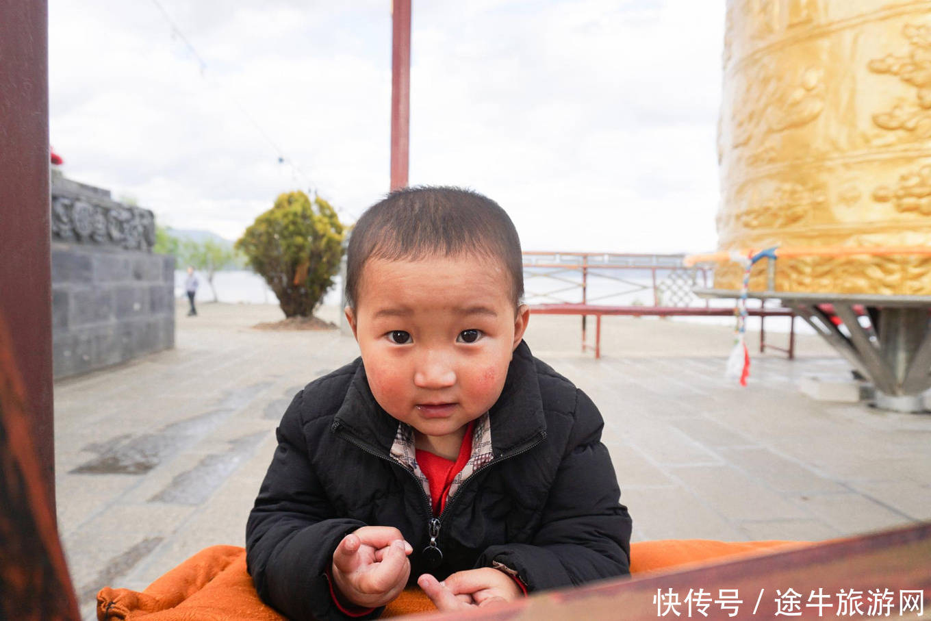 玉龙雪山下，开启一场梦幻的霍比特人之旅