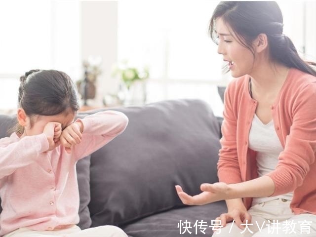 孩子|家长签名意外走红,老师连连赞叹:有这样的家长难怪孩子成绩好