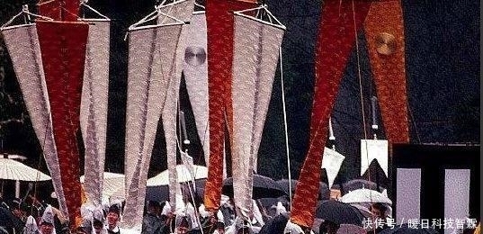 正义|日本裕仁天皇逝世，邀请中国参加葬礼，中国提出了一个非常正义的条件！