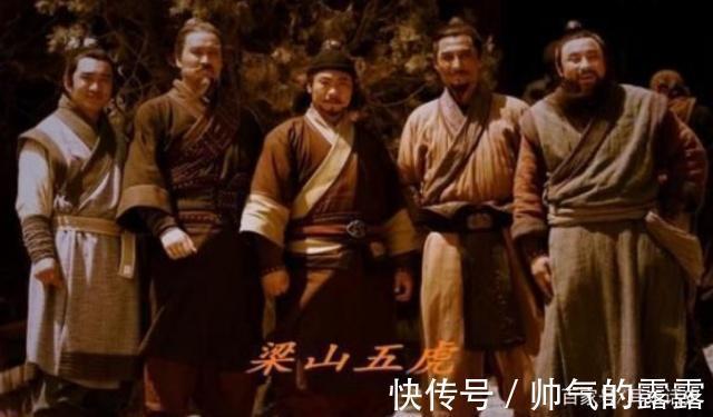 五虎将&水浒中此好汉击败张清,战平卢俊义,四名五虎将一起上没能击败他
