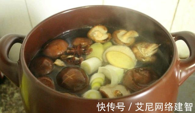 香菇|日常想要学会煲汤,并不是很难,重点在于时间的掌握上
