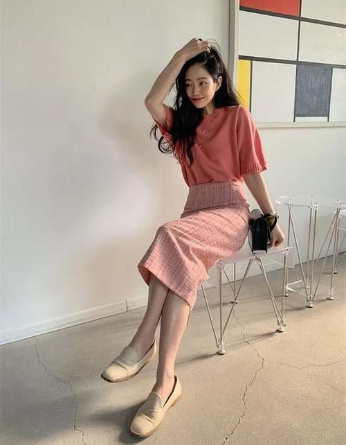 韩国姐姐这么会穿，原来运用了色彩tips，认真学起来你也能美出彩