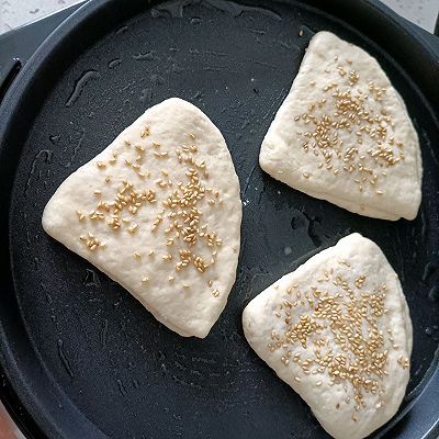 诱人|芝麻发面小饼