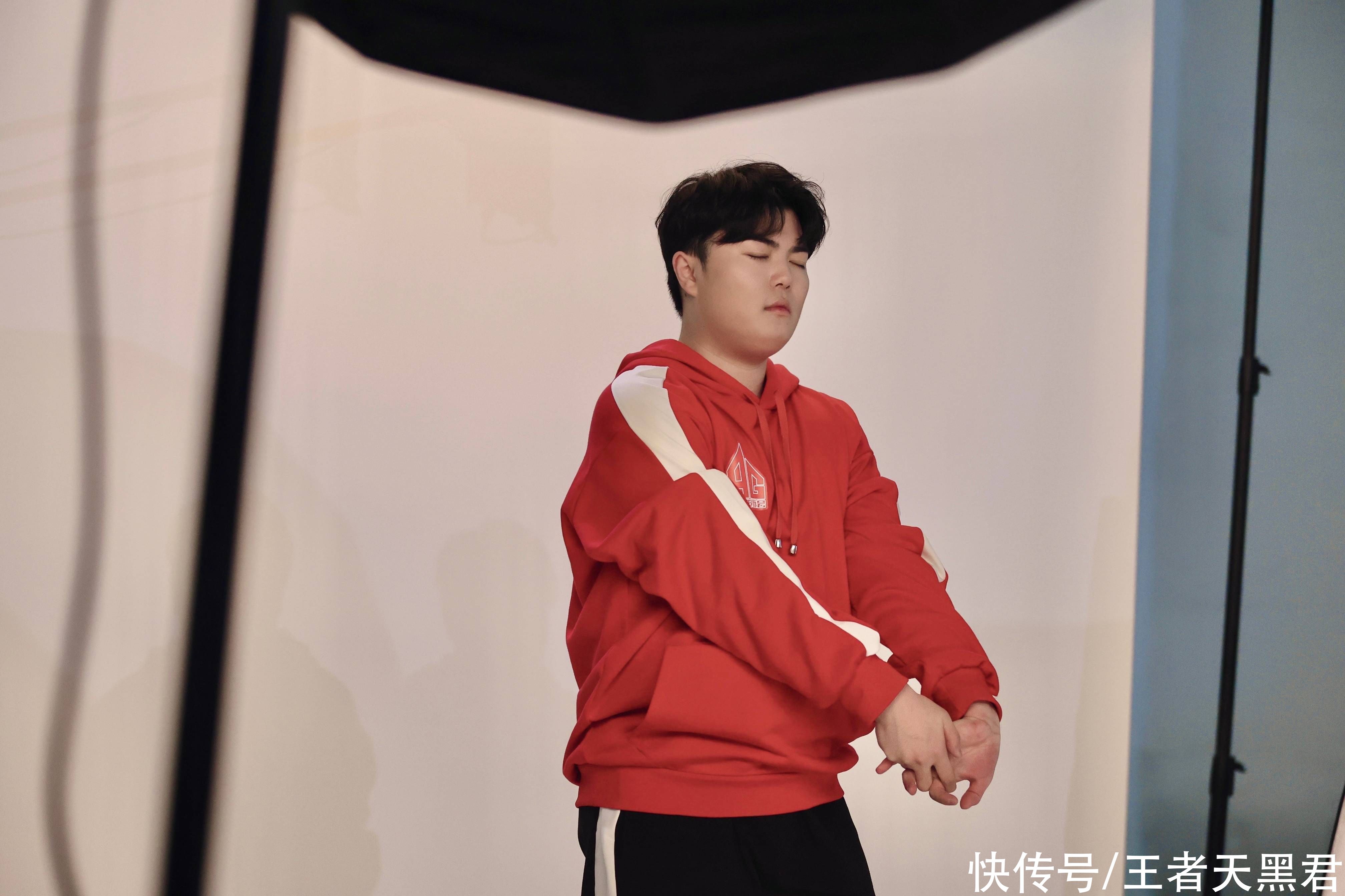 矛盾|Awoke发文澄清语音事件,和张角没矛盾,是KPL剪辑的问题