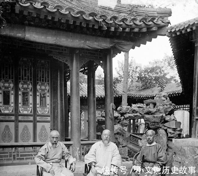 医生|清末旧照片:大内高手身体瘦弱武器落后,医生竟然露天拔牙