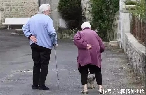 中年人如何增强骨密度？最全知识在这里，别等骨质疏松了再后悔！