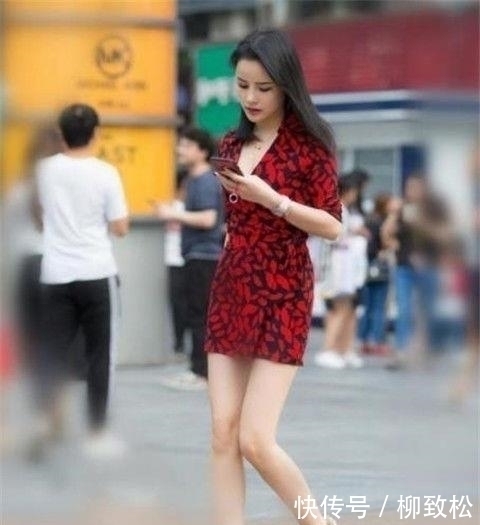 小姐姐|时尚美女街拍美女灵动俏皮,第四个绝对校花级别