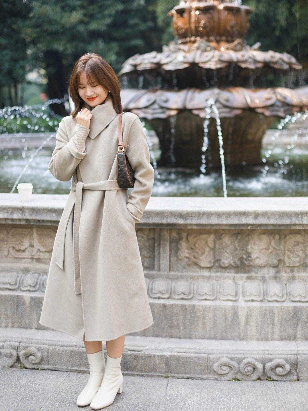 搭配|穿大衣别乱配鞋,大衣+靴子才是精致,更有气质了