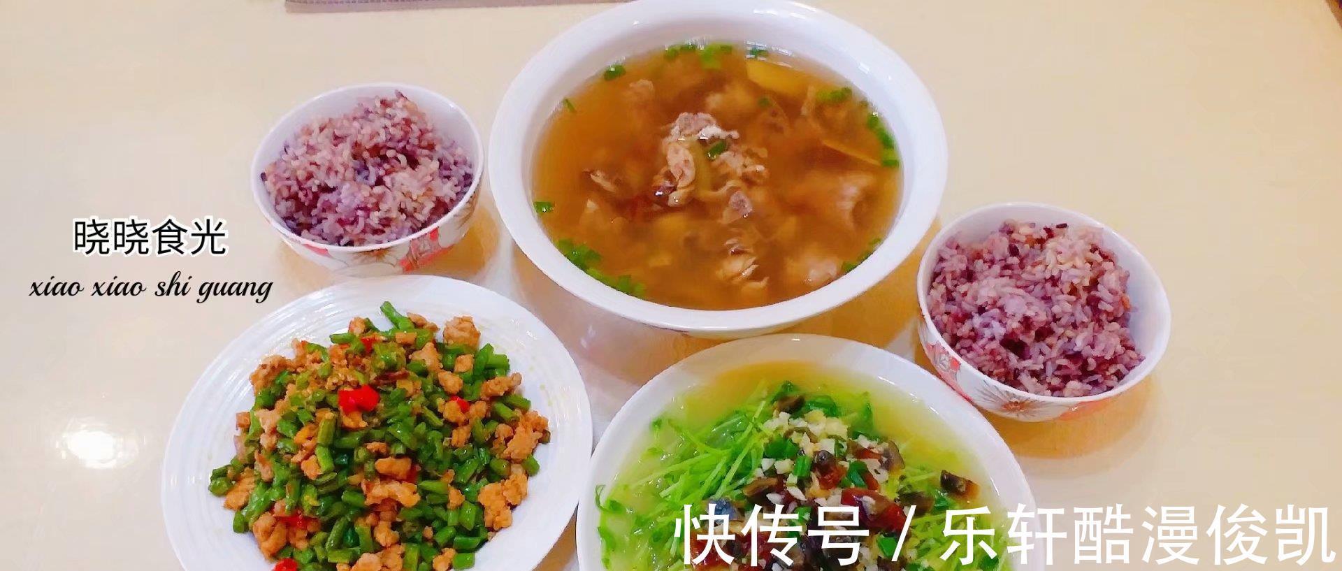 母女俩的星期六晚餐，2菜1汤，简单不浪费，低脂营养还不怕长胖